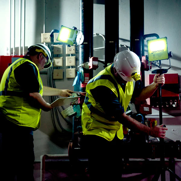 Holofote recarregável intrinsecamente seguro  - XPR-5592GX